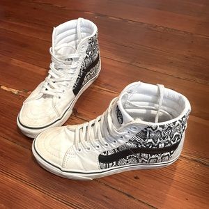 Vans high tops worn once